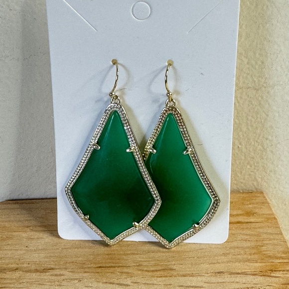 Kendra Scott Green Chalcedony Translucent Alexandra Earrings NWOT - Picture 1 of 5